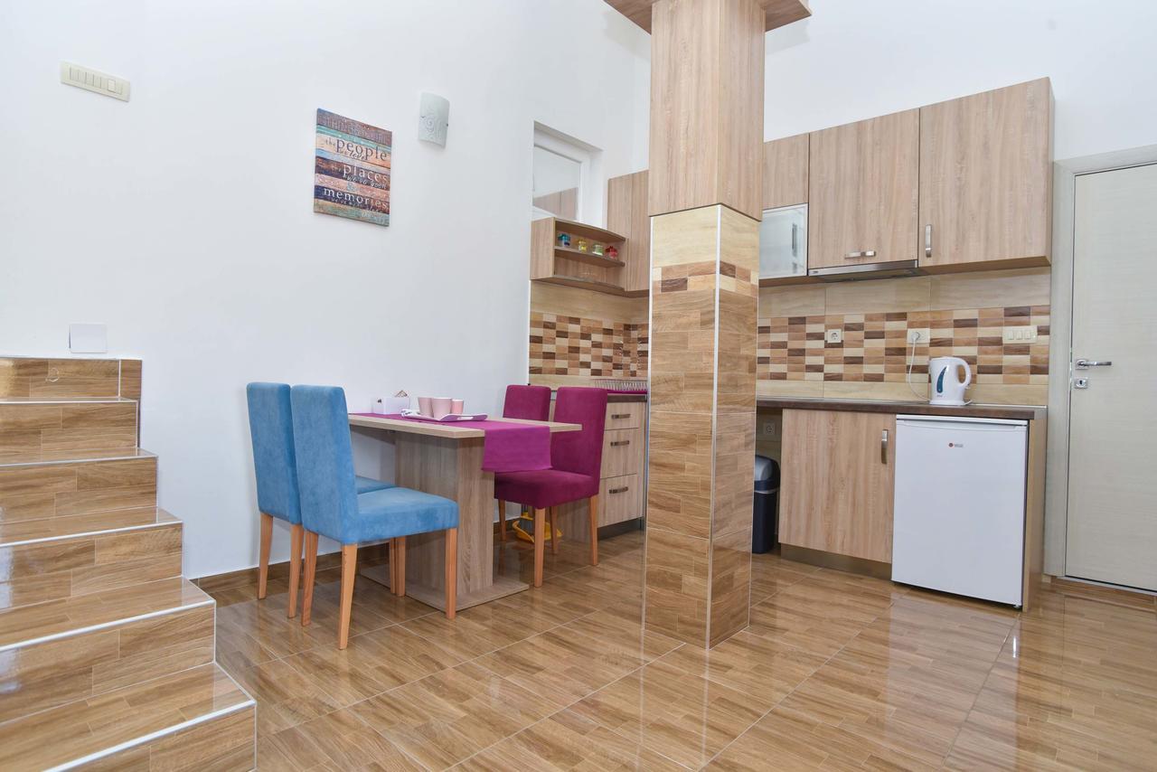 Apartments Jelusic บุดวา ภายนอก รูปภาพ