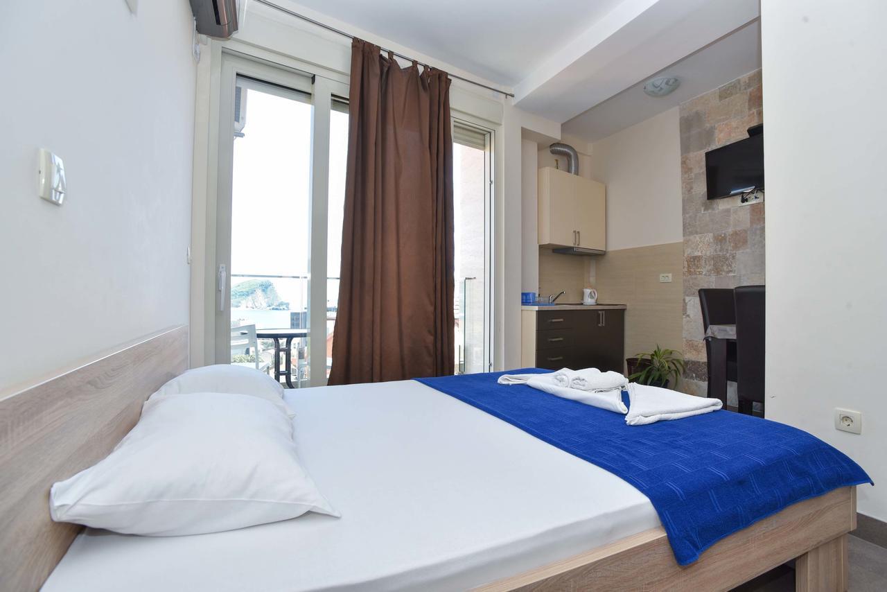 Apartments Jelusic บุดวา ภายนอก รูปภาพ