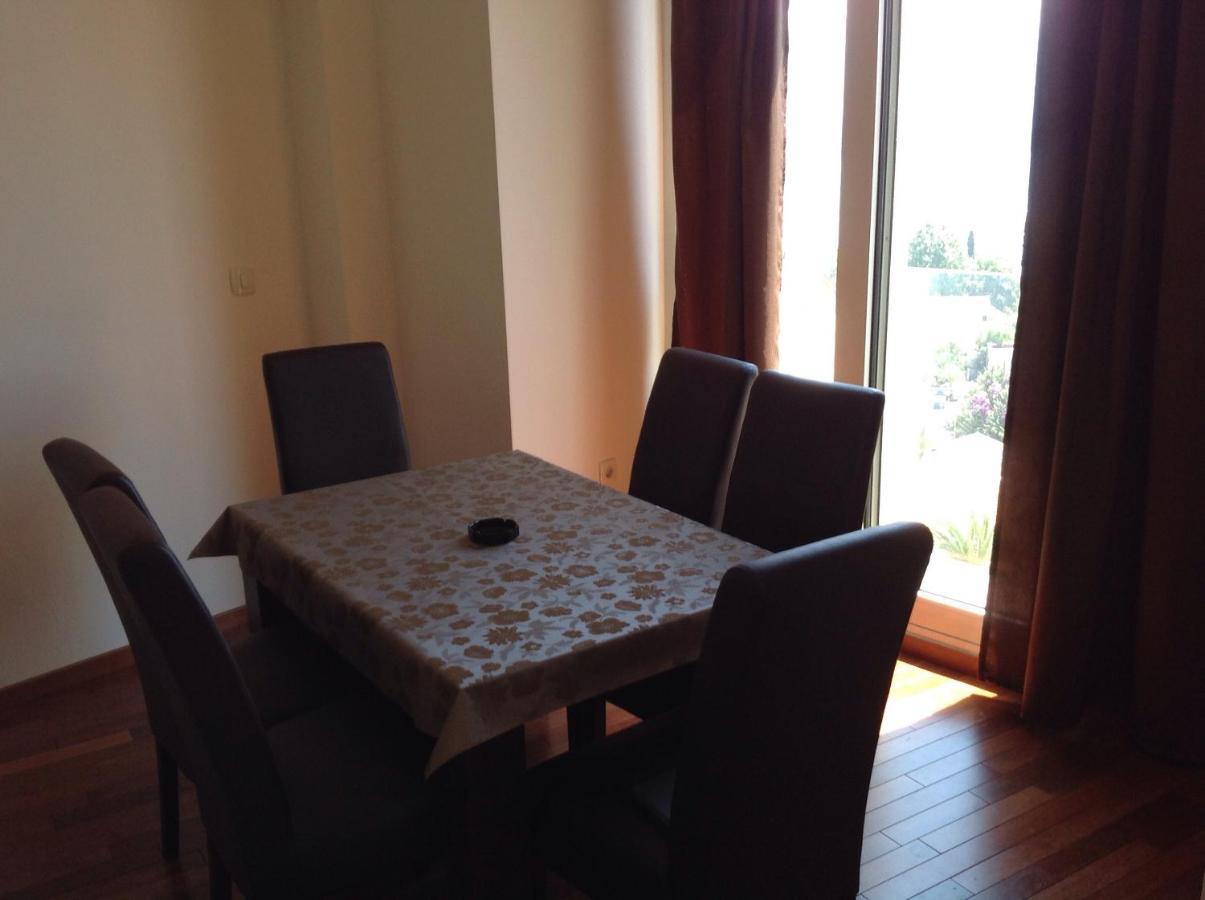 Apartments Jelusic บุดวา ห้อง รูปภาพ